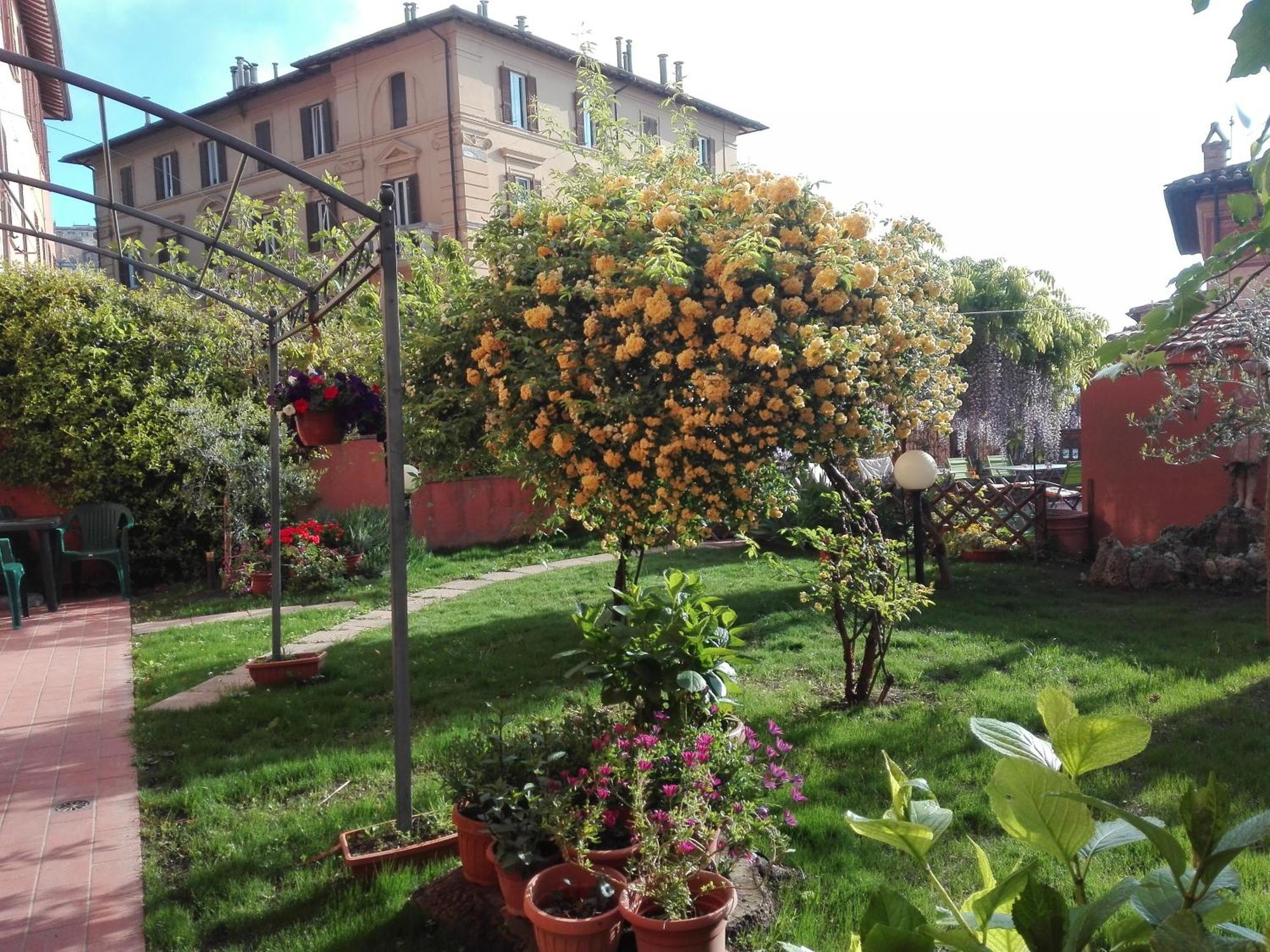 Al Giardino Di Alice Bed and Breakfast Perugia Exteriör bild