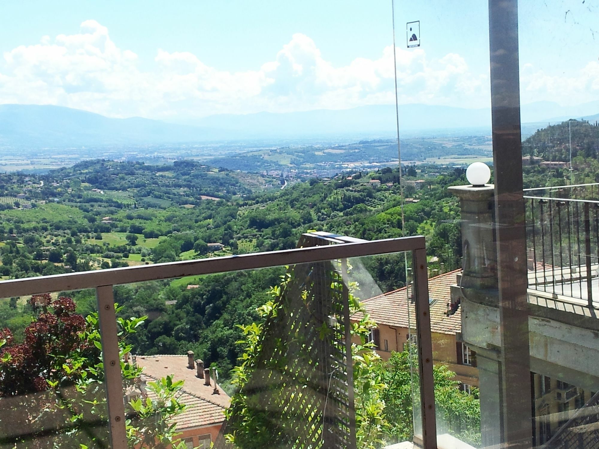 Al Giardino Di Alice Bed and Breakfast Perugia Exteriör bild
