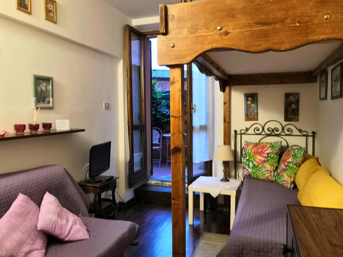 Al Giardino Di Alice Bed and Breakfast Perugia Exteriör bild