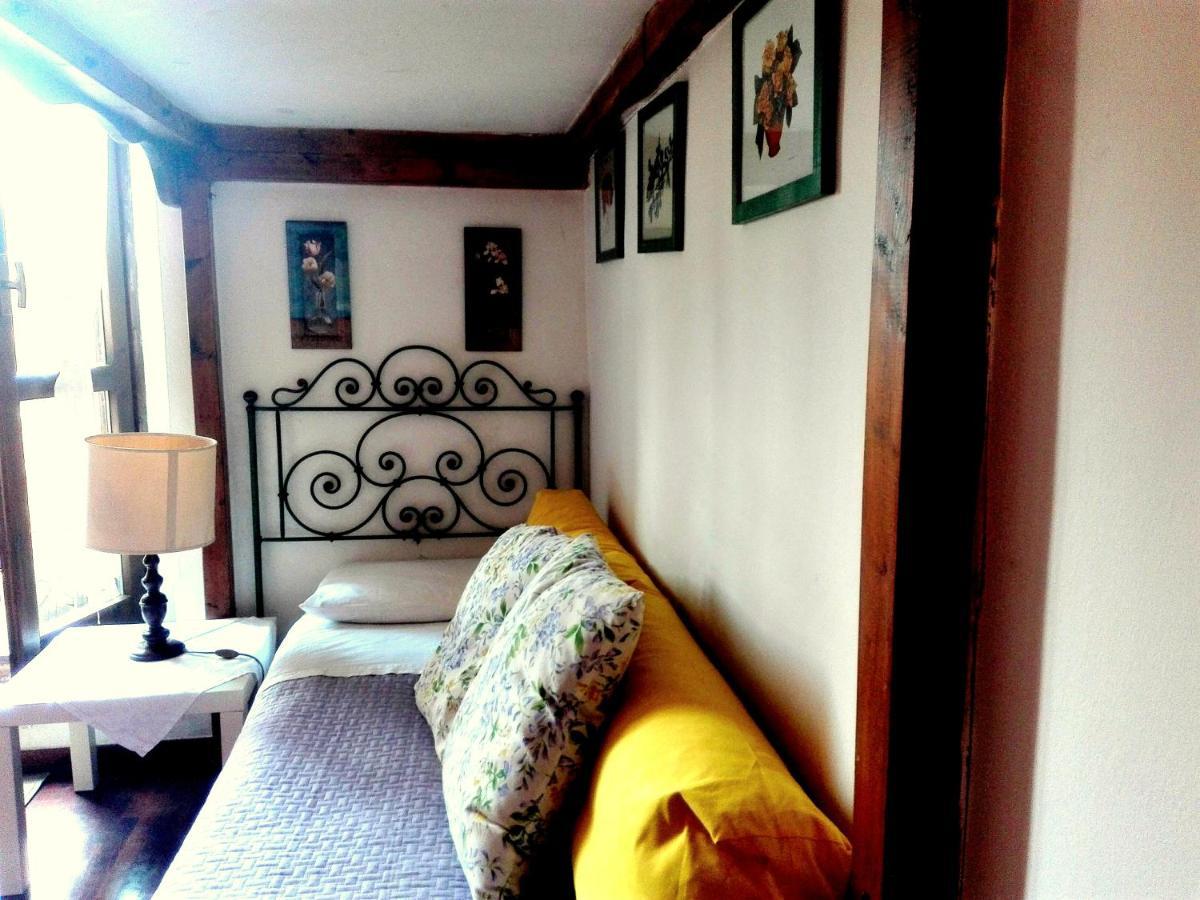 Al Giardino Di Alice Bed and Breakfast Perugia Exteriör bild