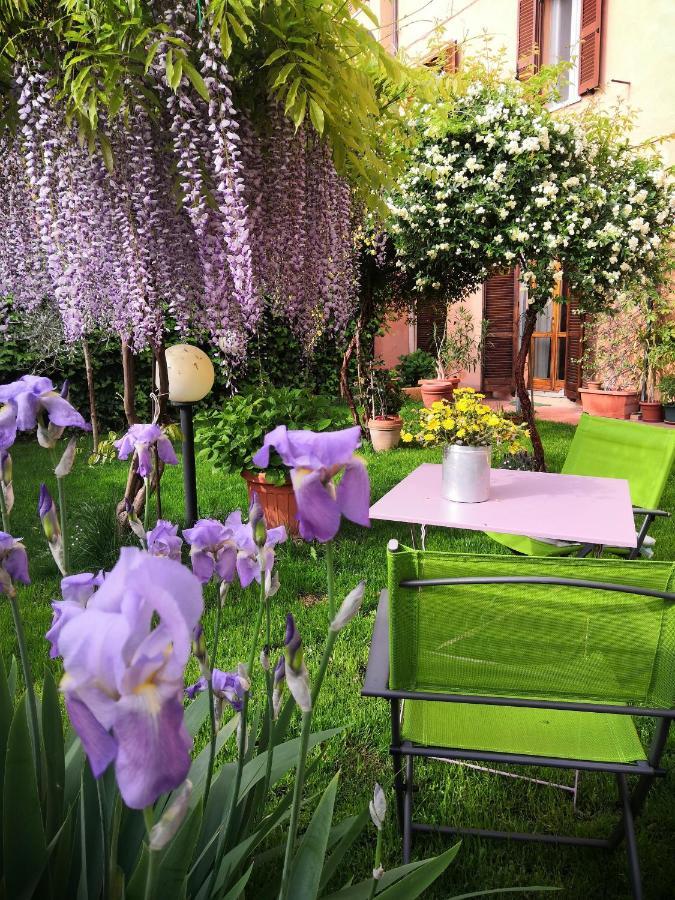 Al Giardino Di Alice Bed and Breakfast Perugia Exteriör bild